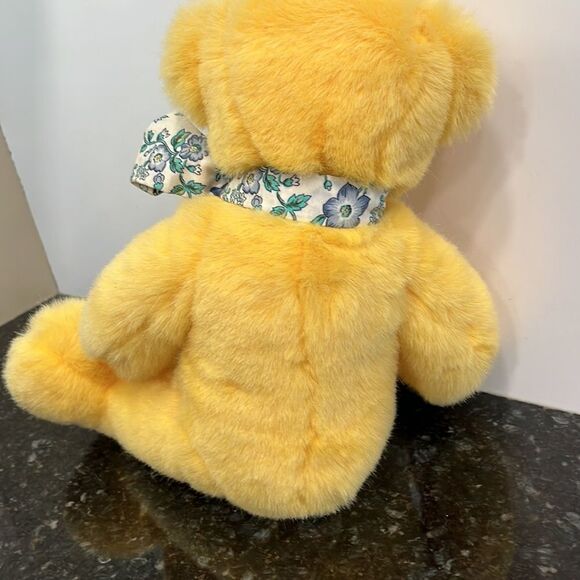 Vintage Gund Victoria's Secret yellow gold bear plush stuffed animal 1992 - Picture 5 of 9
